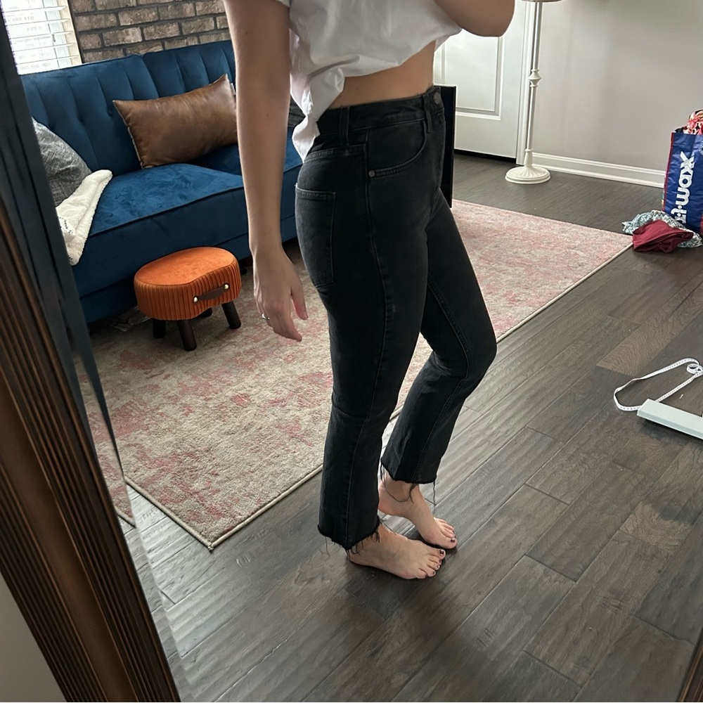 Zara Black Straight Leg Jeans 4 High Rise Raw Hem Minimalist Capsule Fit - Picture 4 of 8